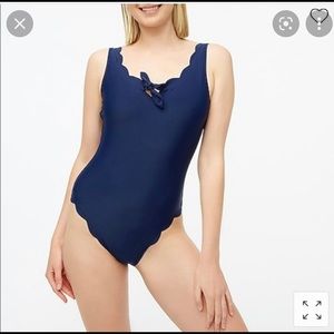JCrew/JCrew Factory Scalloped one-piece swimsuit with bow, size medium. NWT.